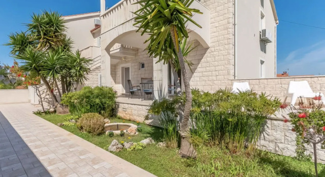 Villa 2 Pools 18907, Rezerwuj Willa Hotele w Split-Dalmatia County z parkingiem, Parking