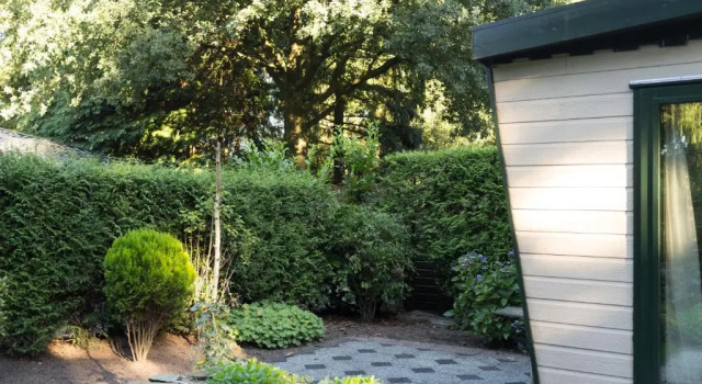 WONDERFUL PLACE ON A QUIET SPOT IN THE MIDDLE OF THE NETHERLANDS with free use of 2 womens and 2 mens bikes plus child seat, Reserva ahora Hotel Putten Veluwe