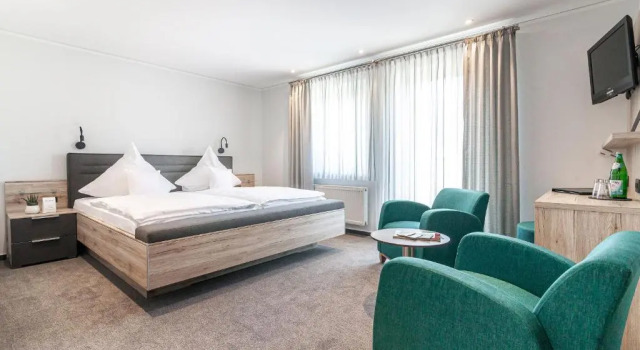 Hotel Zur Post Meerfeld, Rezerwuj Hotel Hotele SPA w Vulkan Eifel, SPA