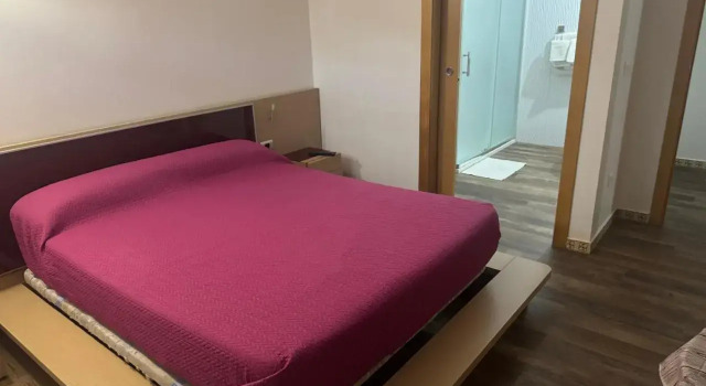 Alojamento turistico Perla, Rezervați Hotel Ador Barcelona