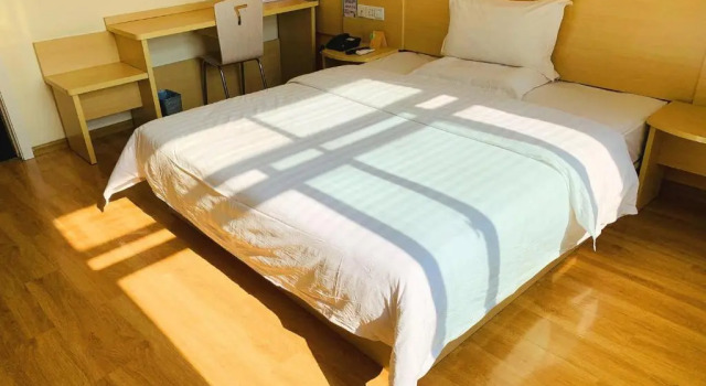 Номер Standard 7Days Inn Kunming Changshui Airport Branch