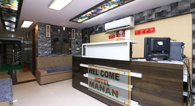 OYO 8219 Hotel Manan