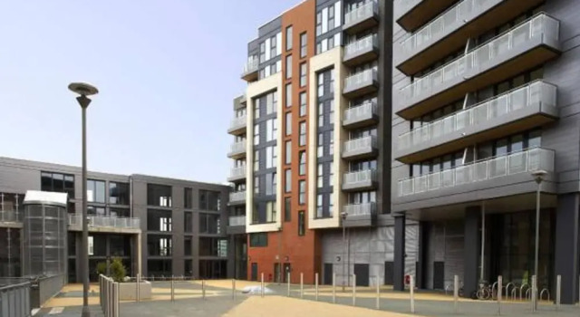 1 Bedroom Apartment in Bow With Spectacular Views, Varaa Huoneisto Asunnot kohteessa Merseyside, Huoneisto