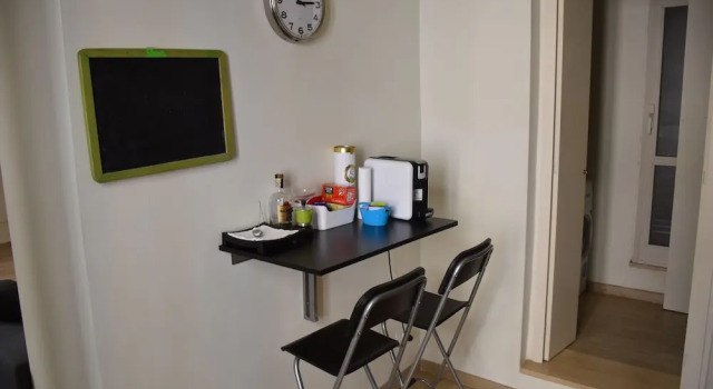 Lovely Apartament Near Colosseum, Забронировать Апартаменты/квартира Рионе Монти Рим, рядом с Посольство США в Риме