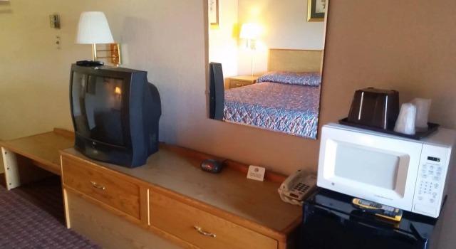Continental Inn, Buchen Sie Hotel Garden City Kansas