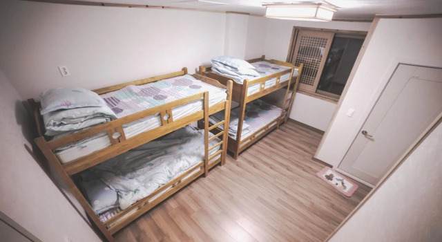 Wansangolgh Guest House, Забронировать Гостевой дом Отели Чонджу с парковкой, рядом с Памятник Хвасан Совон, Парковка