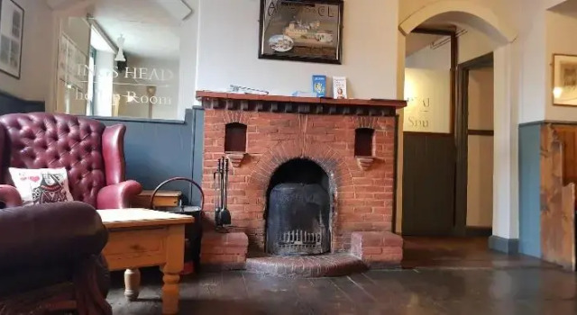 Kings Head Holt