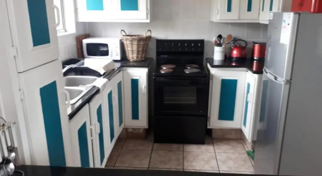 Апартаменты Apartment 6, Protea Apartments,135 Marine Drive Margate