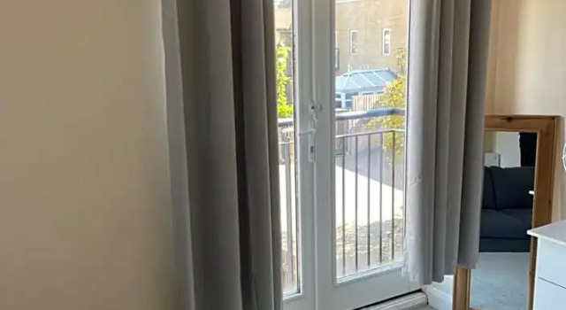 Private Rooms In A Cheerful 4-Bedroom Town House, Rezervasyon Otel Merseyside ucuz oteller