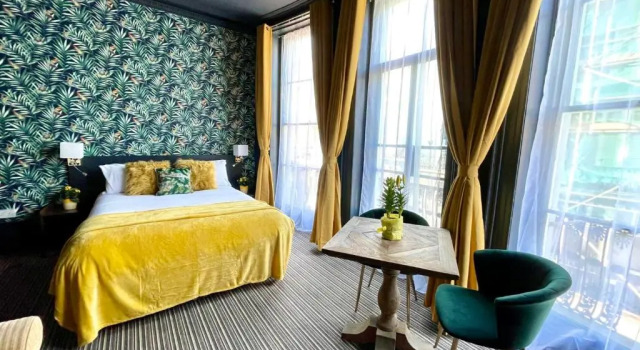 Люкс Deluxe Blue Skye Guest House 8