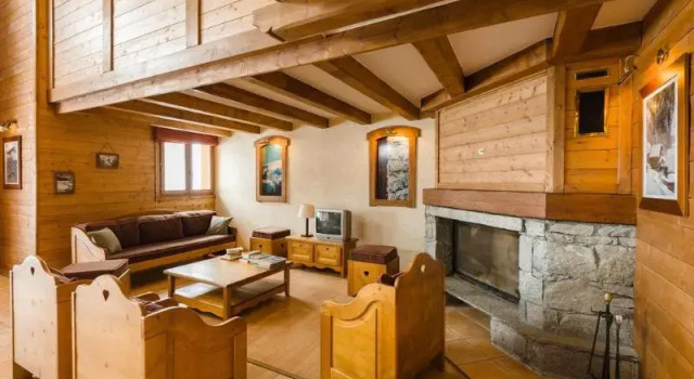 Кровать в общем номере с 2 комнатами Résidence Lagrange Vacances LArollaie