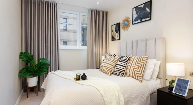 One Bed Serviced Apt near Holborn in Chancery Lane, Забронировать Отель Отели Лондона с парковкой, рядом с Госпиталь Святого Варфоломея, Парковка