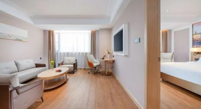 Люкс Superior Vienna Hotel Wu Zhou Cen Xi Yu Cai Hotel