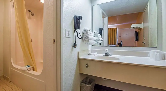 Люкс Rodeway Inn Kissimmee
