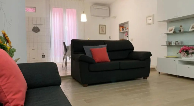 Temporary House vicolo Colombina, Забронировать Отель Болонья провинция Болонья, рядом с Башня Гарисенда