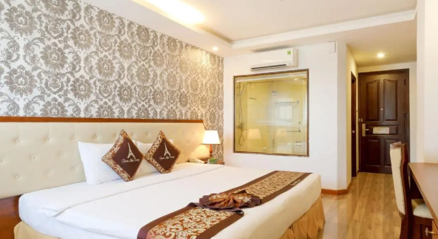 Двухместный номер Deluxe с видом на город Paris Hotel & Apartment Nha Trang