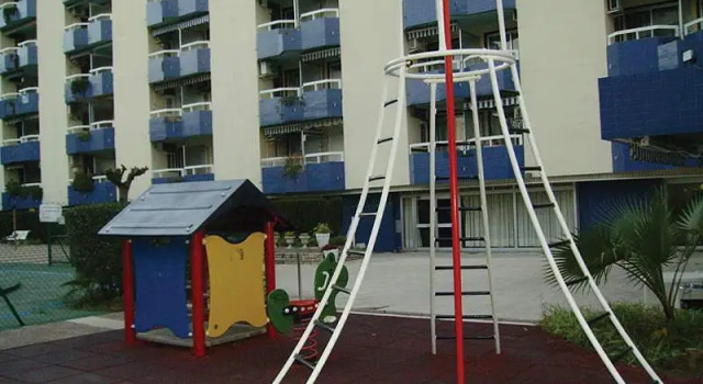 Apartamentos TSS Alboran, Забронировать Апартаменты/квартира Салоу Tarragonès, рядом с Туристическое управление города Салоу