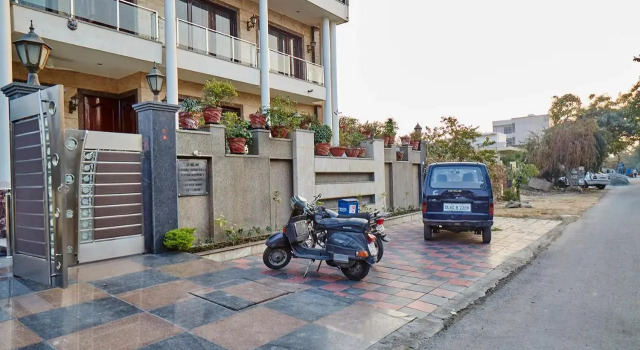 Kapoor Residency