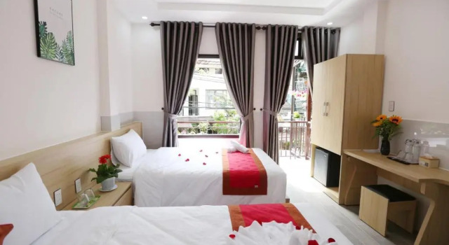 Трёхместный номер Standard с красивым видом из окна Song Thiện Homestay
