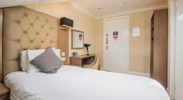 Номер Standard Albion Hotel