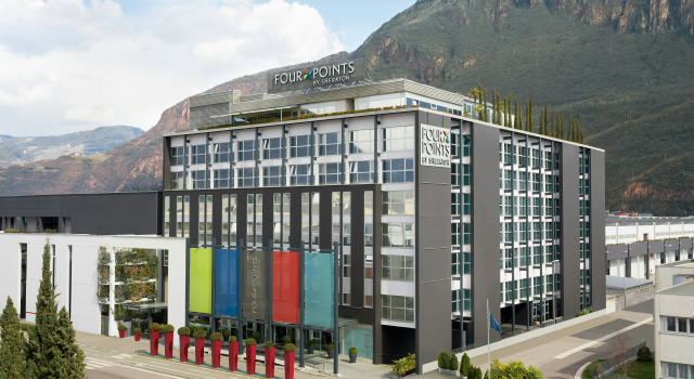 Отель Four Points by Sheraton Bolzano