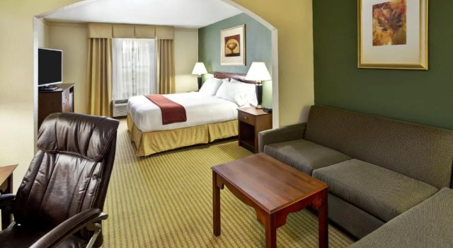 Люкс Holiday Inn Express Breaux Bridge by IHG