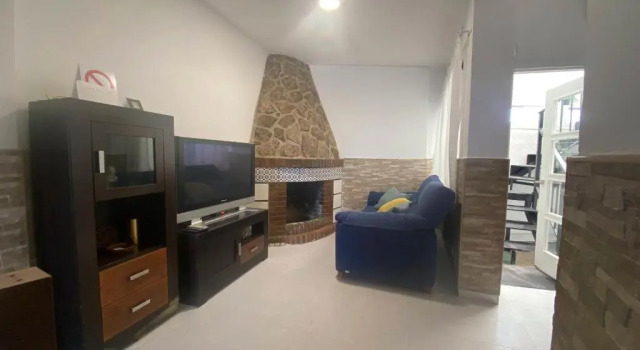 casa de pueblo con chimenea, Забронировать Отель Отели Навас-дель-Рей с парковкой, Парковка