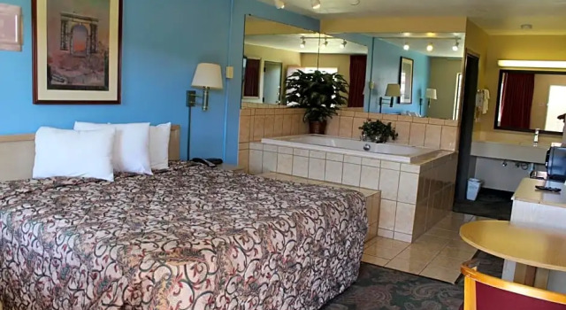 Двухместный номер Deluxe Motel 6 Oklahoma City OK Frontier City