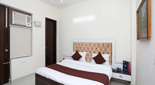 OYO 13555 Corporate serviced apartments Hotel