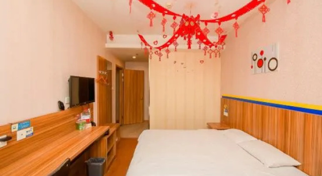 Suite Lin Luo Hotel (Shijiazhuang Time Street)