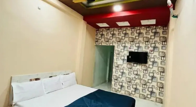 Четырёхместный номер Deluxe Hotel Gurukripa