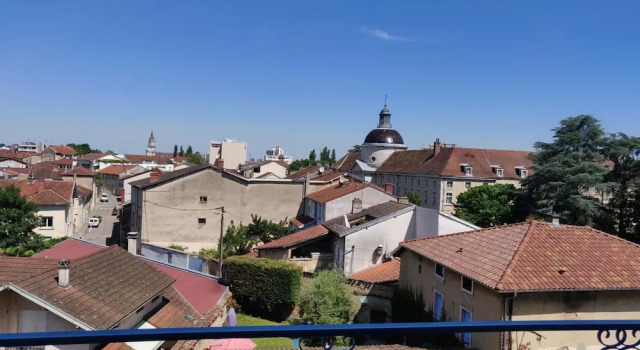 Двухместный номер Classic с балконом CitHotel Logis De Brou, Bourg en Bresse RENOVE EN 2026
