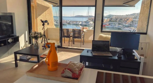 Апартаменты с видом на море Luxe Penthouse Les Pieds Dans L’Eau Saint-Tropez 4
