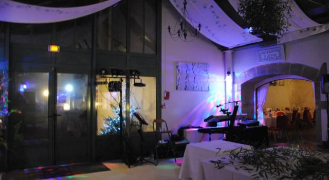Le relais fleuri, Hôtel et restaurant Logis - Avallon, Book Hotel Avallon Morvan