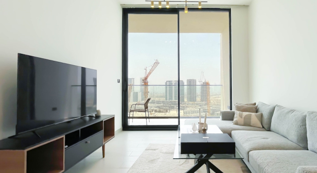Luxury & Comfort 1B at Binghatti Amber & Balcony