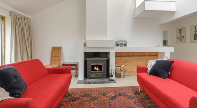 Коттедж Frater House