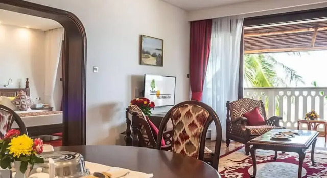 Полулюкс Travellers Beach Hotel & SPA