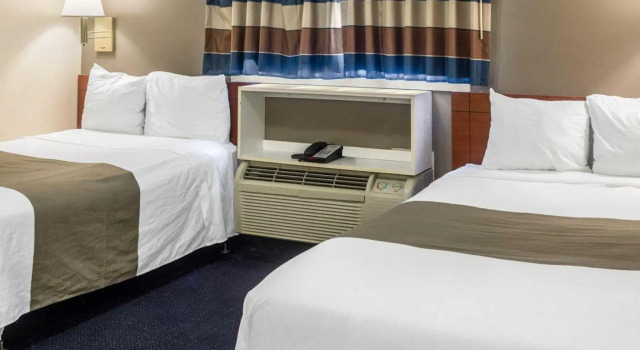 Четырёхместный номер Standard Studio 6 Extended Stay - Hampton, VA - Langley AFB Area
