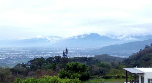 Четырёхместный номер Luxury 日初山莊 Sunrise Taitung