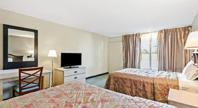 Четырёхместный номер Standard Star Motel Hattiesburg University Area