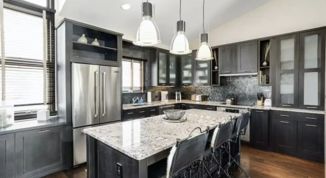 Коттедж Luxury с 5 комнатами с балконом 5 Bedroom Ski-in/ski-out Luxury Townhome in The Meadows Townhomes