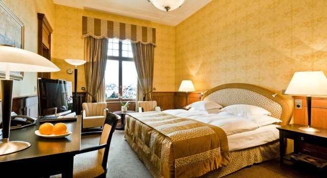 Номер Standard Grand Hotel LES TROIS ROIS