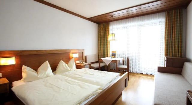 Двухместный номер Standard Hotel Post Karlon