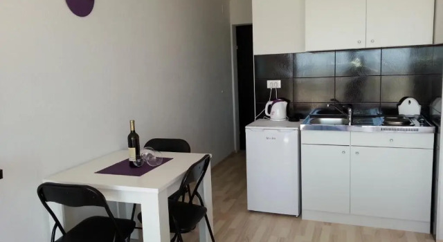 Студия с балконом Grey house