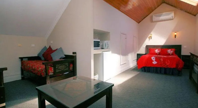 Номер Standard Мансарда Hatchers Richmond Manor