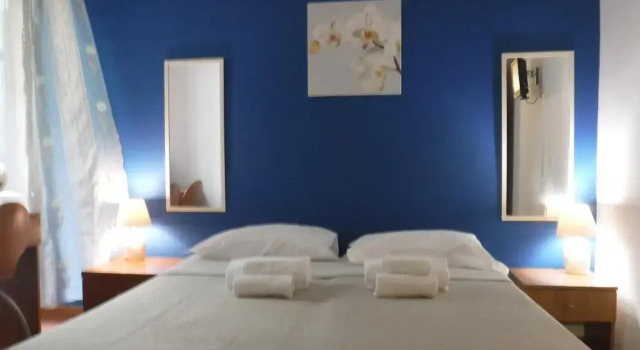 Ares Rooms