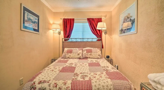 Апартаменты Beachfront Isle of Palms Condo w/ Balcony & Pool!