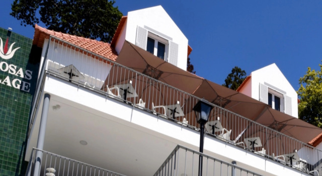1-Bed Loft In Beautiful Character Babosas Village Apartments, Rezerwuj Apartament Hotele w Funchal z parkingiem, Parking