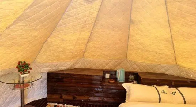 Тент Norbuzong Bed and Breakfast