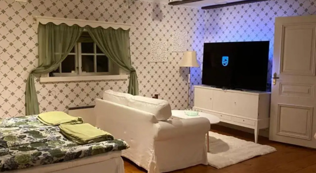 Brunstorpsgård Bränneriet, Rezerwuj Hotel Huskvarna 